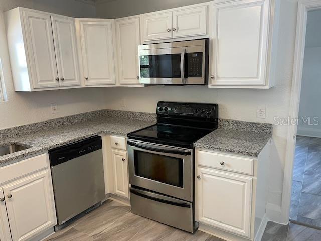 Photo - 221 W Emily St
