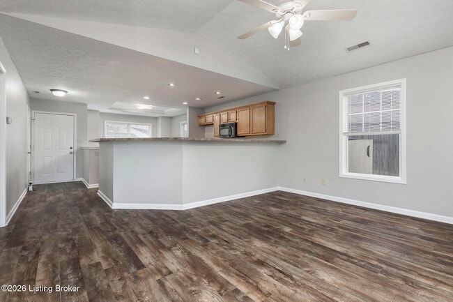 Photo - 8815 Woodpointe Blvd