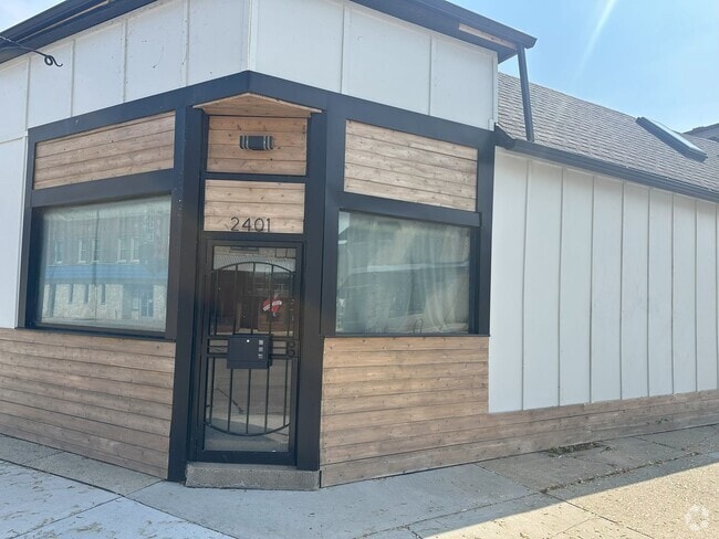 Building Photo - Modern 1-Bedroom Loft in Bay View – Update...