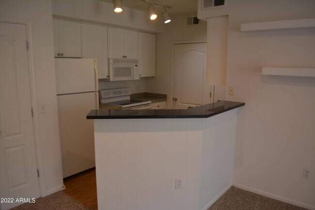 Photo - 1701 E Colter St Unit 313