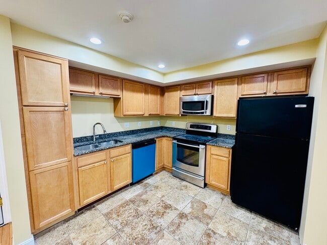 Photo - 163 Atwells Ave Unit 3R