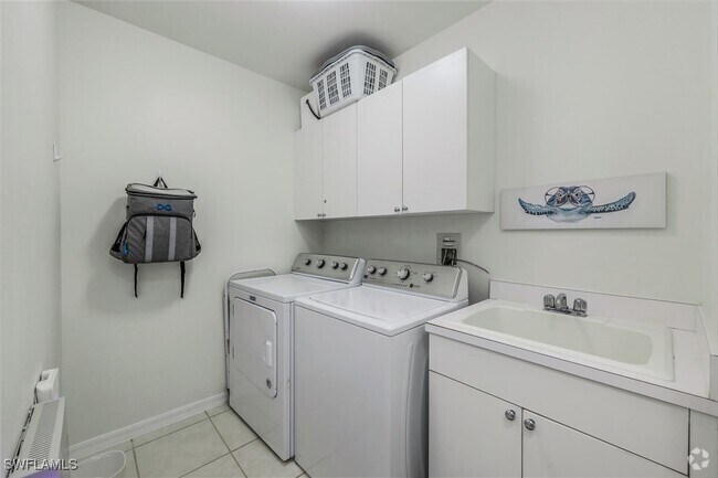 Building Photo - 470 Launch Cir Unit V-604 Rental