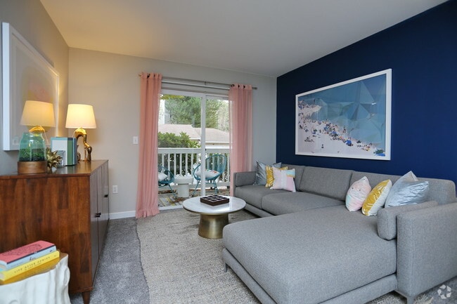 Photo - CARVEL HARBOUR POINTE