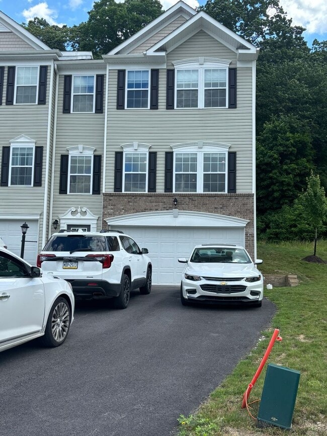 Photo - Beautiful 3 Bedroom Home in North Fayette!