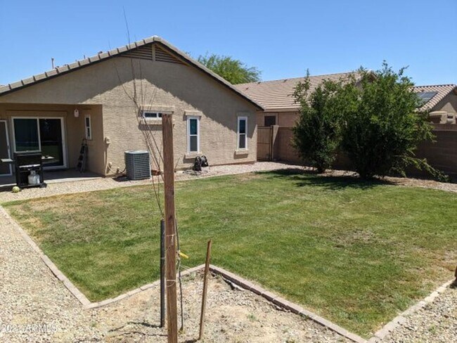 Photo - 3-bed plus den or 4-bedroom in San Tan Valley