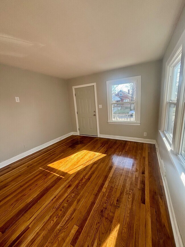 Photo - 328 Cecil Ave