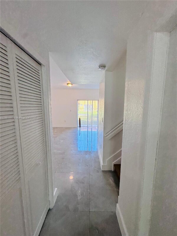 Photo - 949 SW 6th Pl