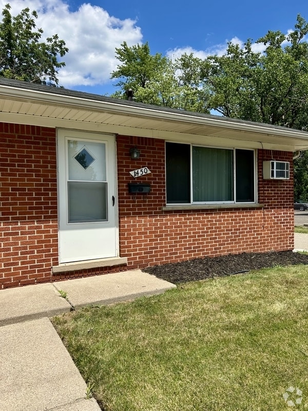 Building Photo - 1450 Goddard Rd Rental
