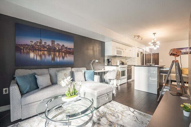 Photo - 145 Fort York Blvd Unit ID1345833P