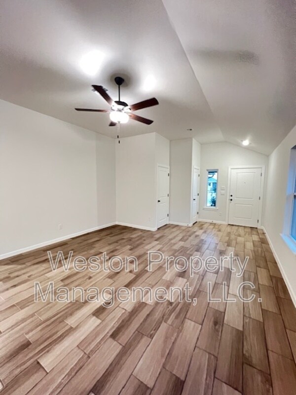 Photo - 2932 NW 196th Pl