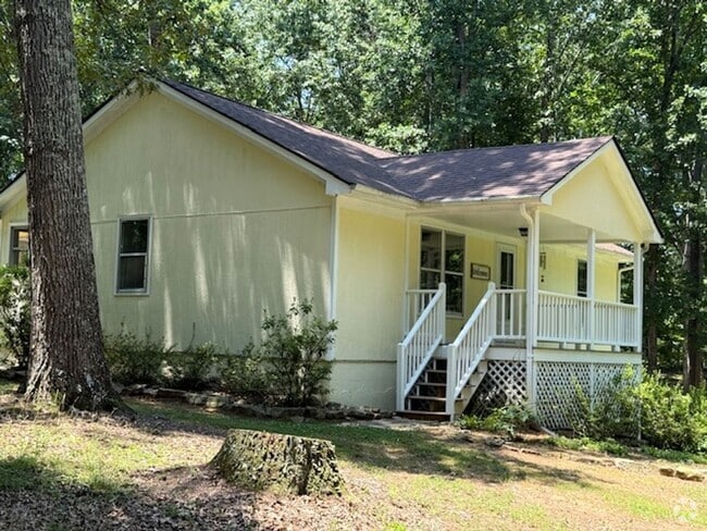Building Photo - Welcome Home!