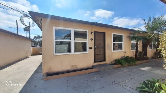 Building Photo - 4033 W El Segundo Blvd Unit 116