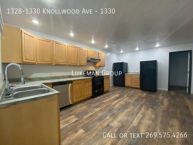 1330 Knollwood - 6 Bed/3 Bath Townhouse Ne... - 1330 Knollwood - 6 Bed/3 Bath Townhouse Ne... Unit 1330