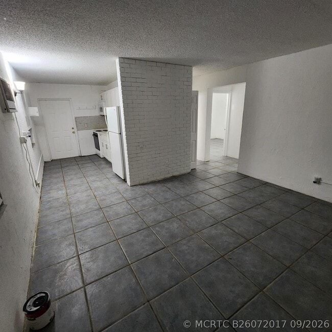 Photo - 2449 NW 7th St