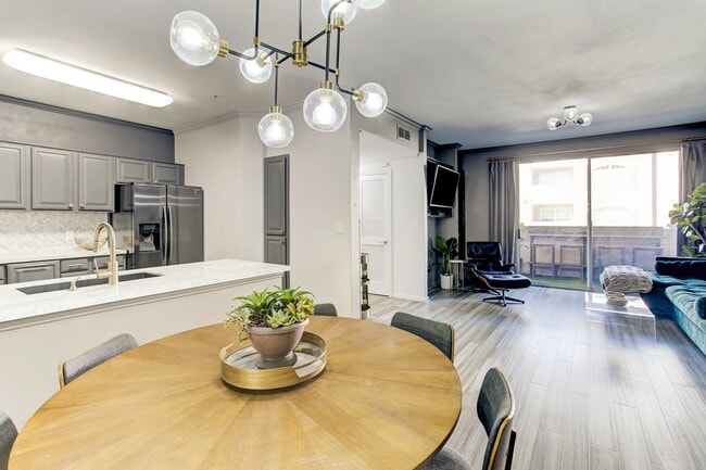 Photo - 2111 Welch St Unit A125