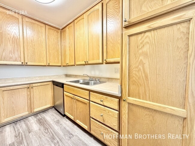 Photo - 5415 Newcastle Ave Unidad 3