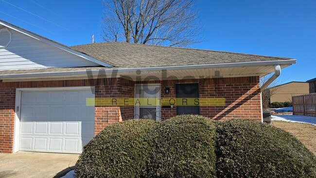 Building Photo - 317 S 12th St Unit 317-2