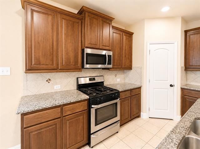 Photo - 640 Teakwood Dr