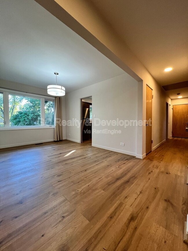 Photo - 1409 W 53rd Pl