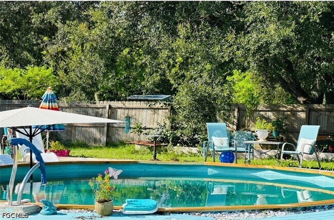 Photo - 455 Trader Rd