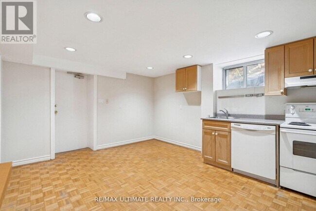 Photo - 12 Foxbar Rd Unité Basement