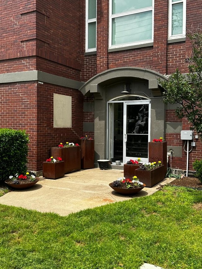 Photo - 1403 Corinth St