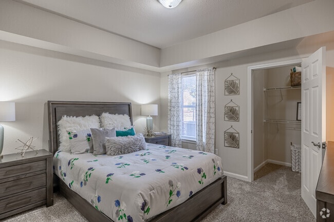 2BR, 2BA - 1,058SF - Second Bedroom