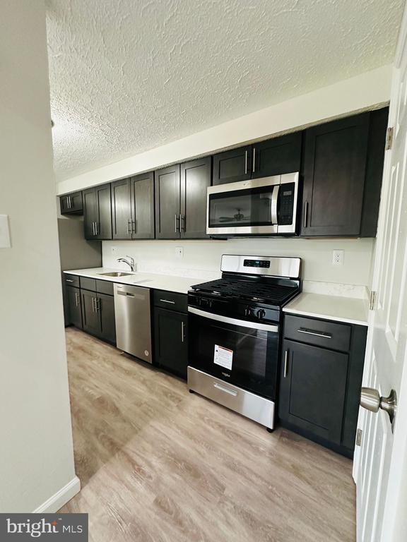 Photo - 190 Kenwood Dr