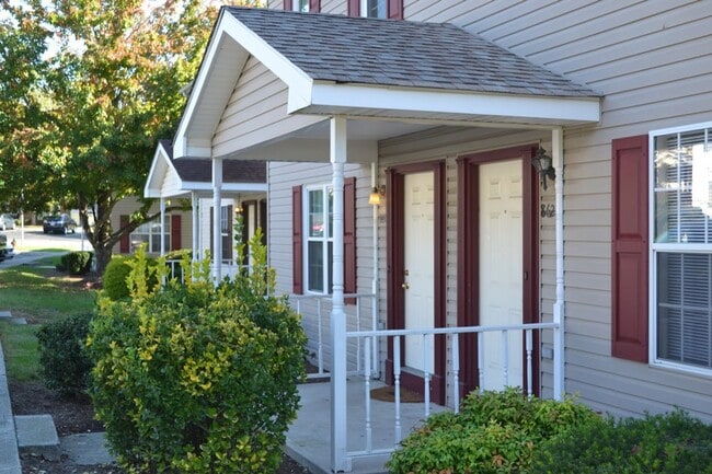 800 Patrick Henry Dr