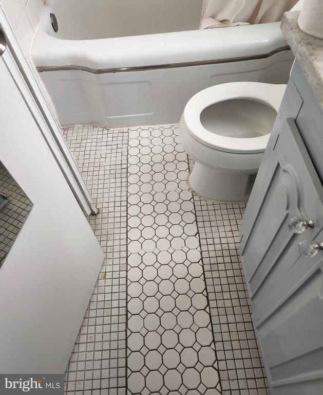 Photo - 2121 N St NW Unidad 3