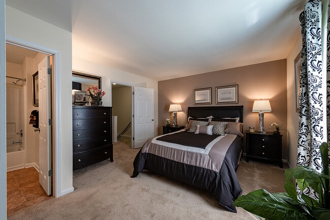 Oldfield Mews Apartments and Townhomes