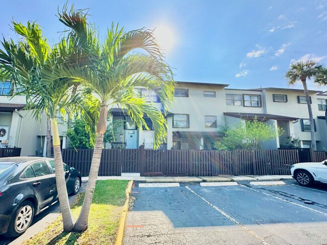 Photo - 10000 NW 9th St Cir Townhome