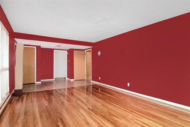 Photo - 4015 Mischire Dr