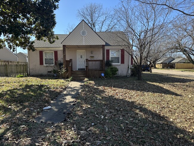 Photo - 1404 S Oswego Ave House