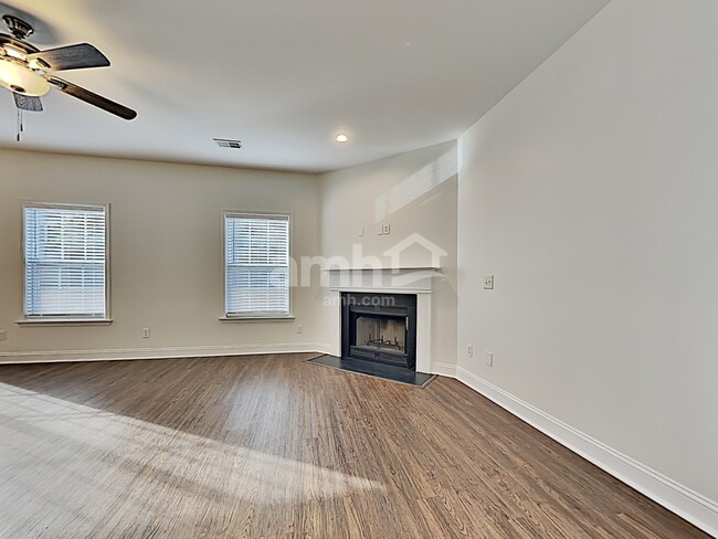 309 Old Stone Ct
