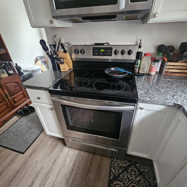 Photo - 137B Highrock Rd