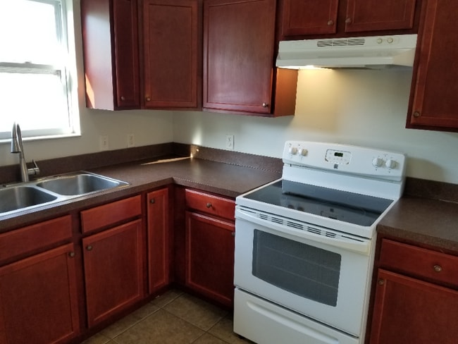 Photo - 1051 N St Johns St