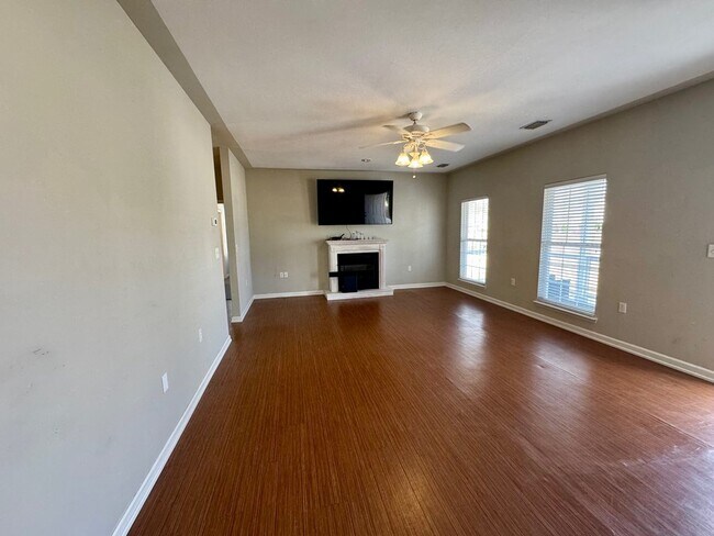 Photo - 2008 Marvin Ave