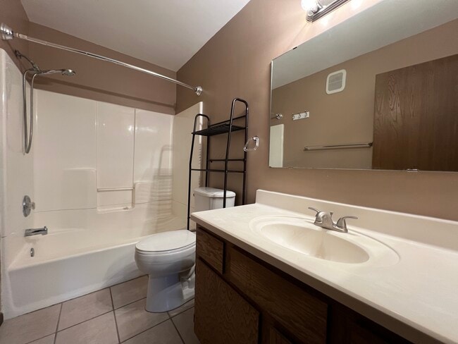 Photo - 1903 Silver Bell Rd Unidad 303