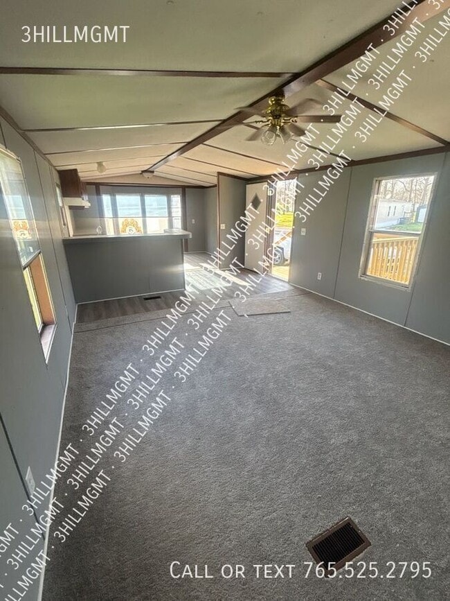 Building Photo - 5600 W Kilgore Ave Unit #71