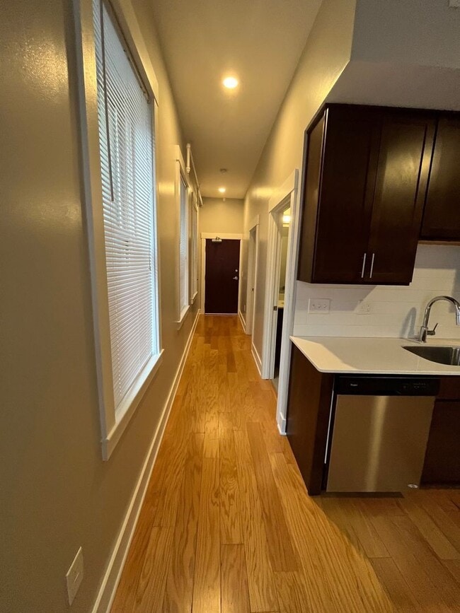 518 E 13th St Unit 2