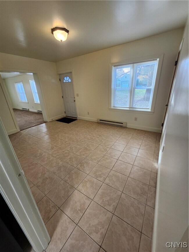 Photo - 2 Highland St