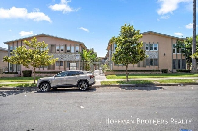 Building Photo - 4030 Gelber Pl Unit 9