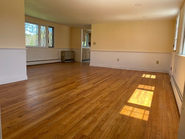 Photo - 469 River Rd Unit 1