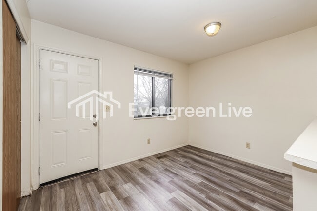 Photo - 6810 Shull Rd