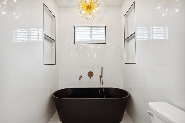 Master Bath with shower option - 1324 Harrison Ave Unit 1324 Harrison Ave