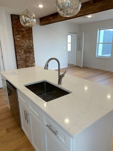 Building Photo - 809 Main St Unit Apt. 4