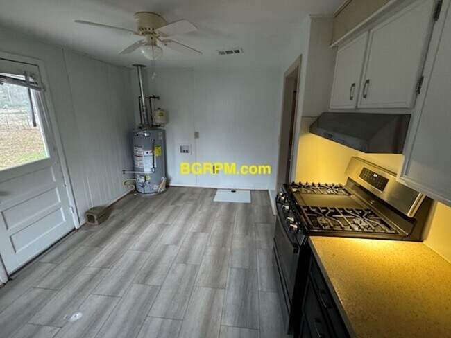 Photo - 2 BD, 1 BA, Home in Jacksonville