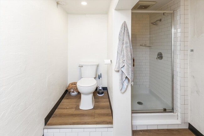 Photo - 547 W Main St Unit 549 W Main St