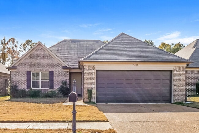 Building Photo - 9455 Darren Cir S